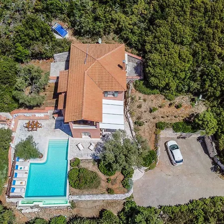 Villa Pisti *